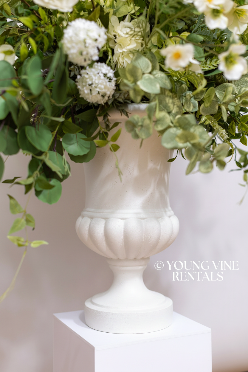 The Evergreen Floral Urns (2x)