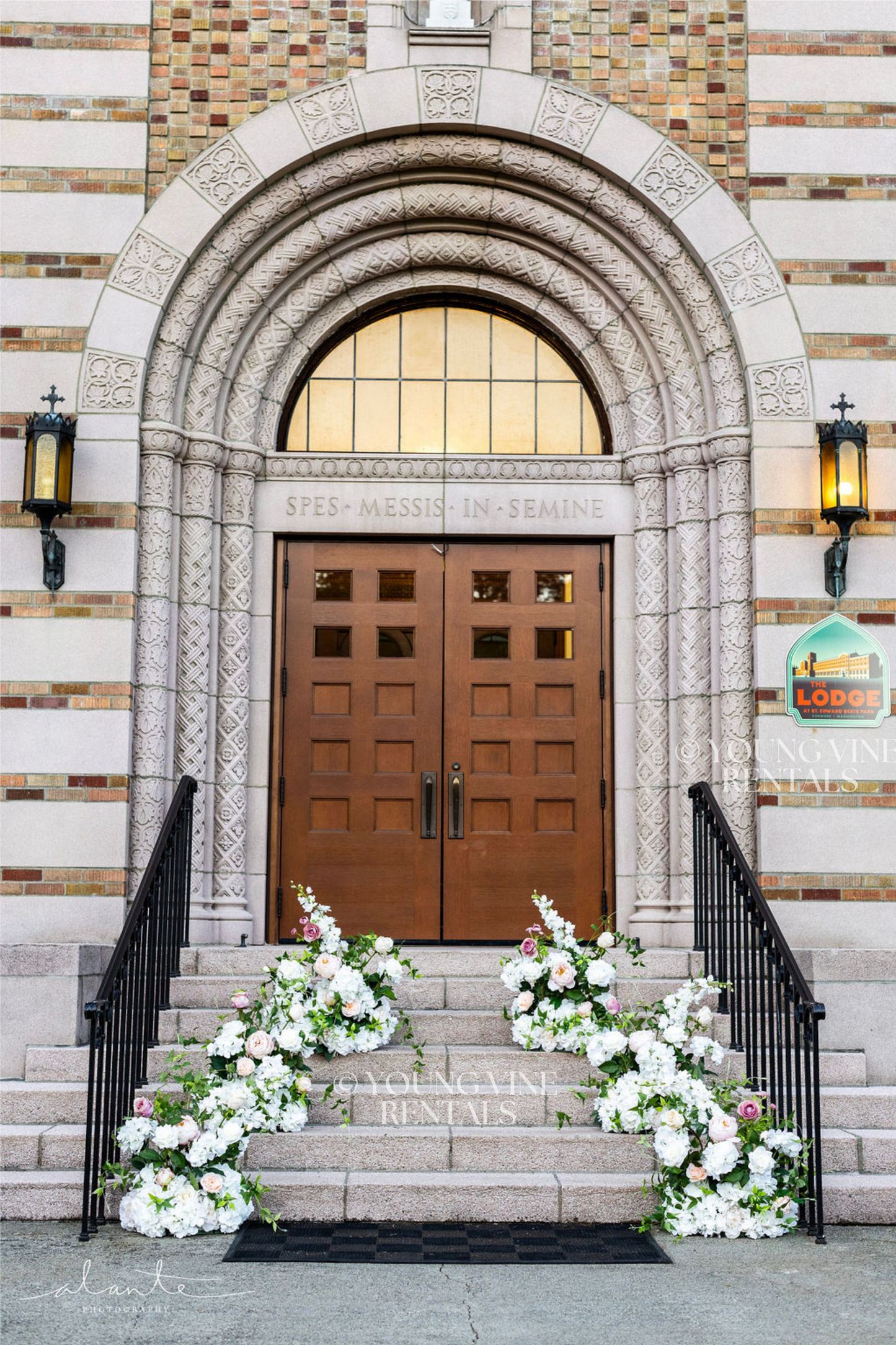 The Remy Aisle Flowers (12x)