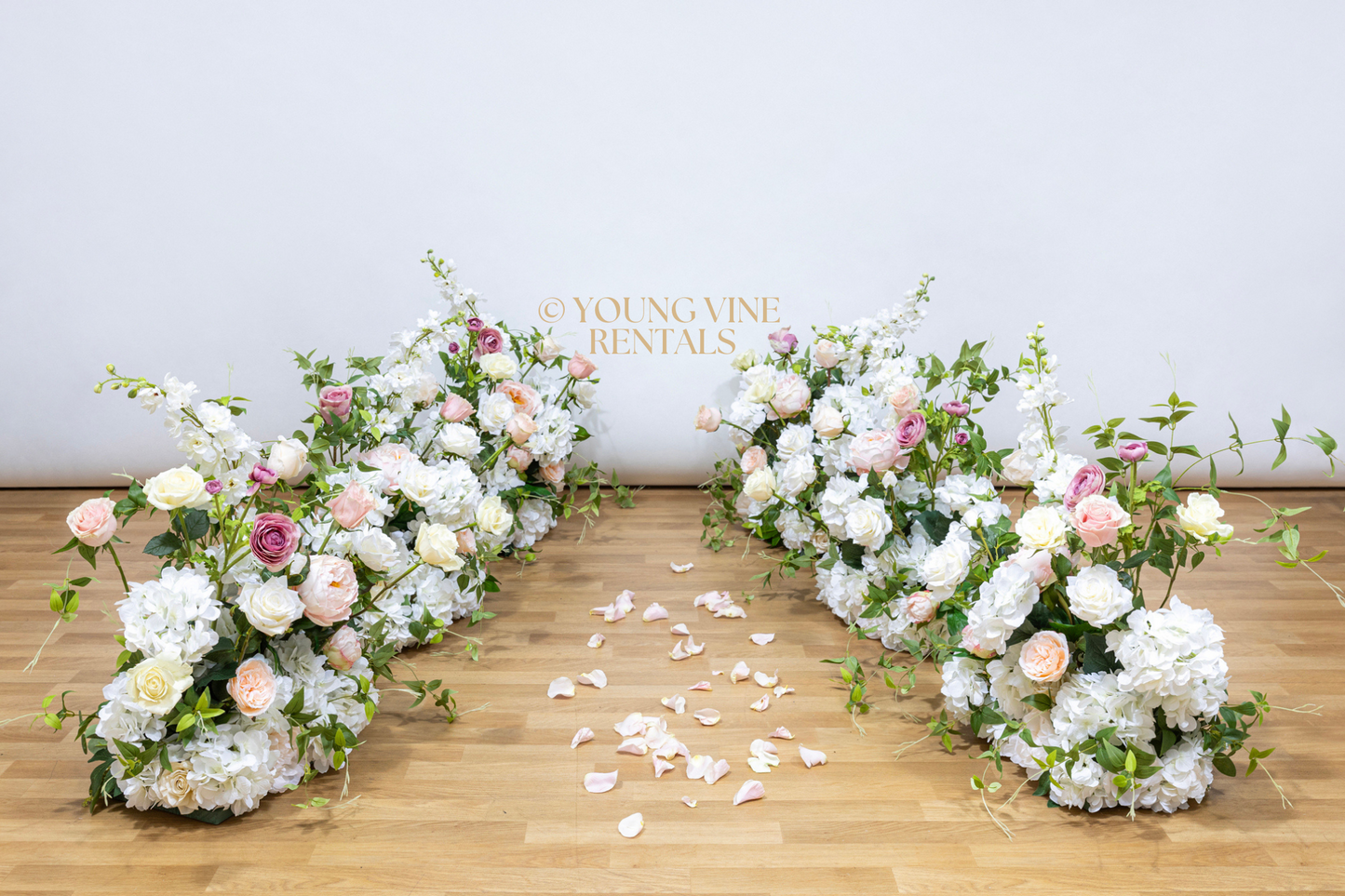 The Remy Aisle Flowers (12x)