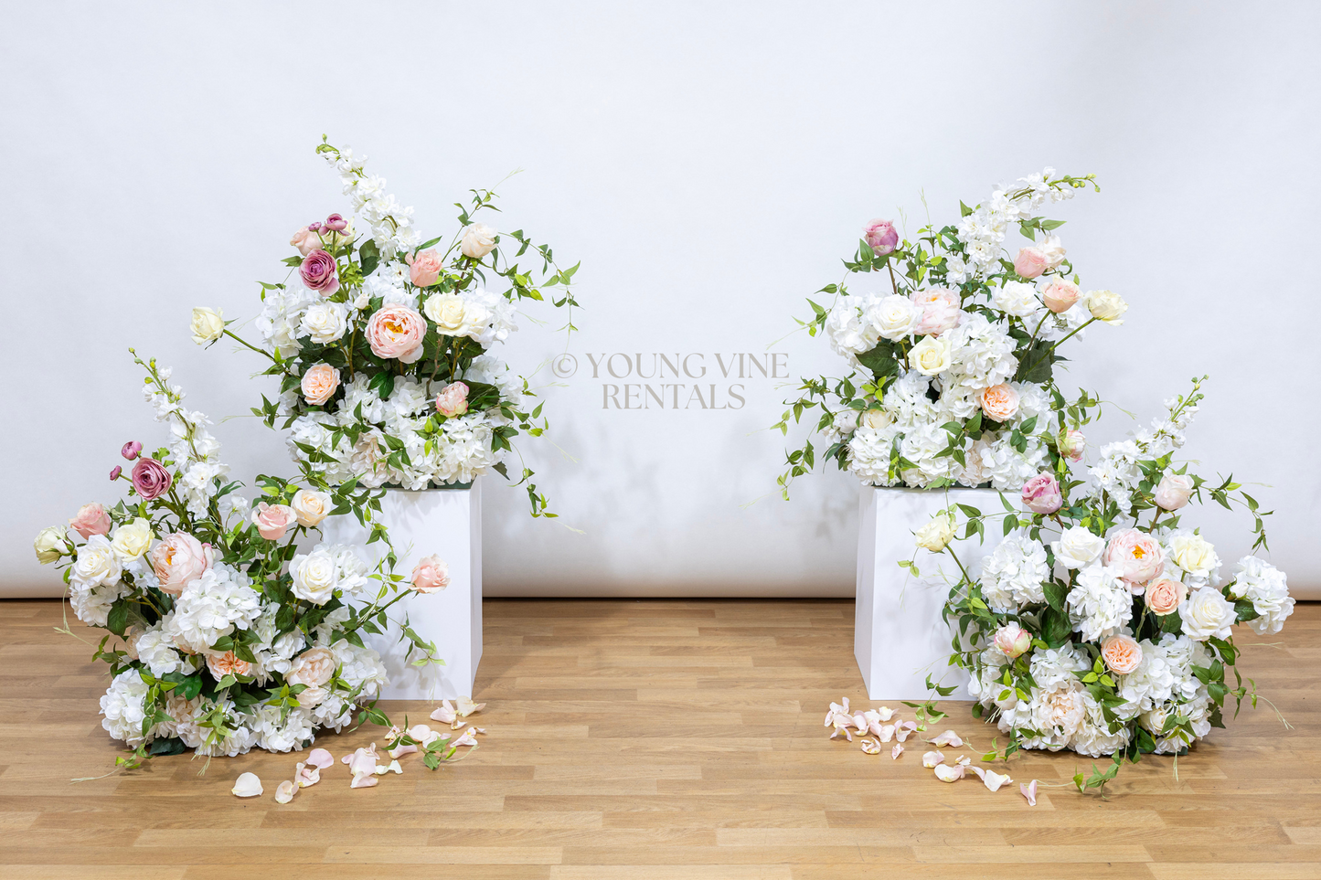 The Remy Aisle Flowers (12x)