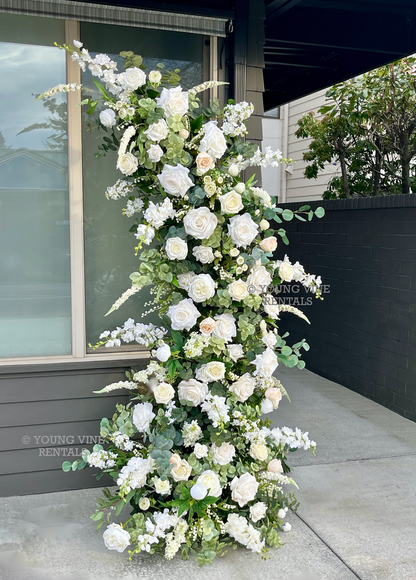 The Aster Floral Pillars