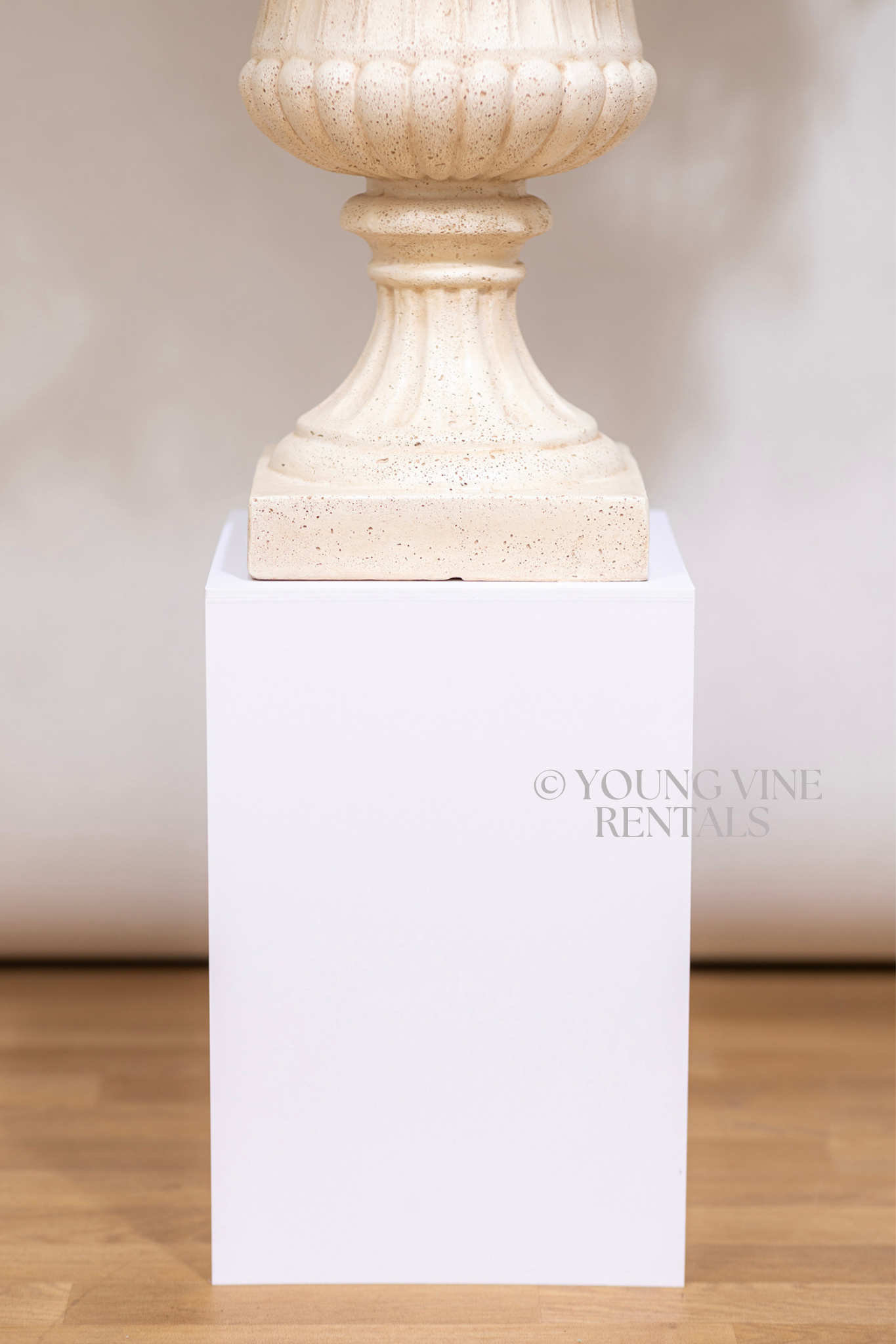 White Urn Pedestals (2x)
